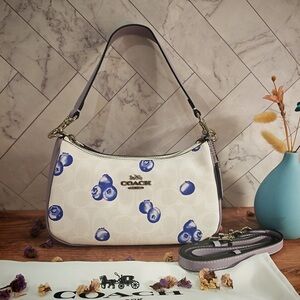 NWT Coach Teri Shoulder Bag In Signature Canvas With Blueberry Print